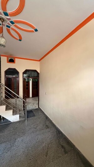 Room in 1 BHK Builder Floor at Chattarpur – for Rent