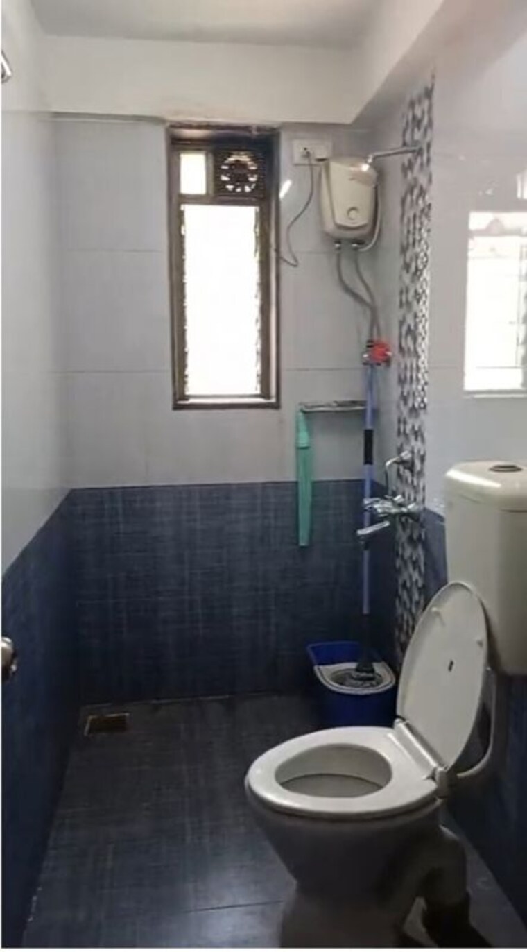 Bathroom, chembur 2 Bedroom 845 Sq.Ft. Apartment In Chembur Mumbai 10472074