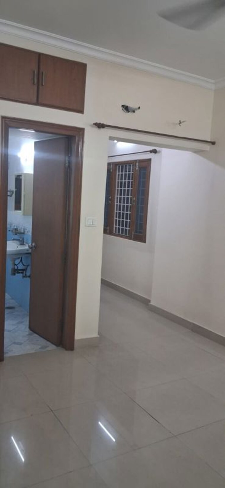 Room, vasant kunj 3 Bedroom 1500 Sq.Ft. Apartment In Vasant Kunj Delhi 10472106