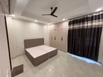 3 BHK + Store Room 250 Sq.Ft. Builder Floor in DLF City Gurgaon