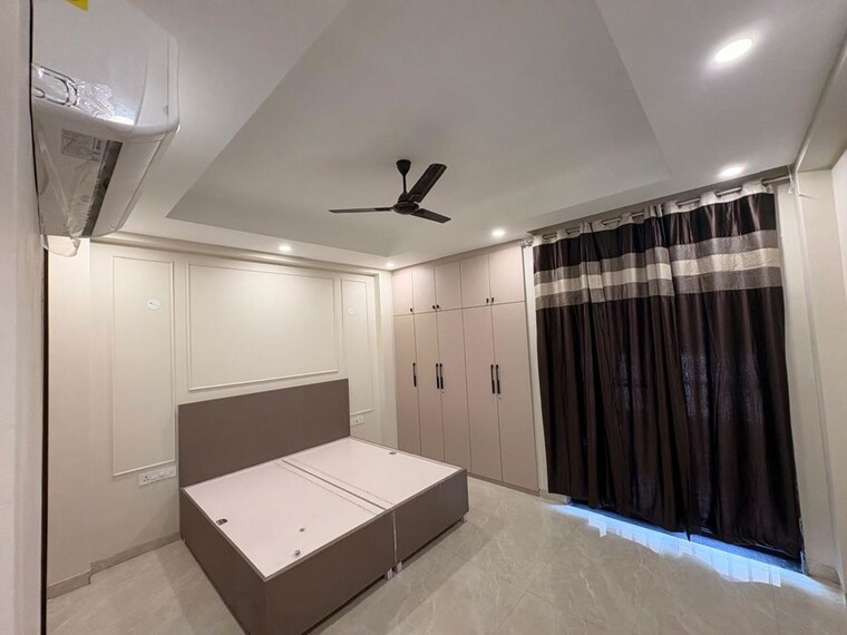 Kitchen, dlf-city-gurgaon 3 Bedroom 250 Sq.Ft. Builder Floor In Sector 27 Gurgaon 10444959