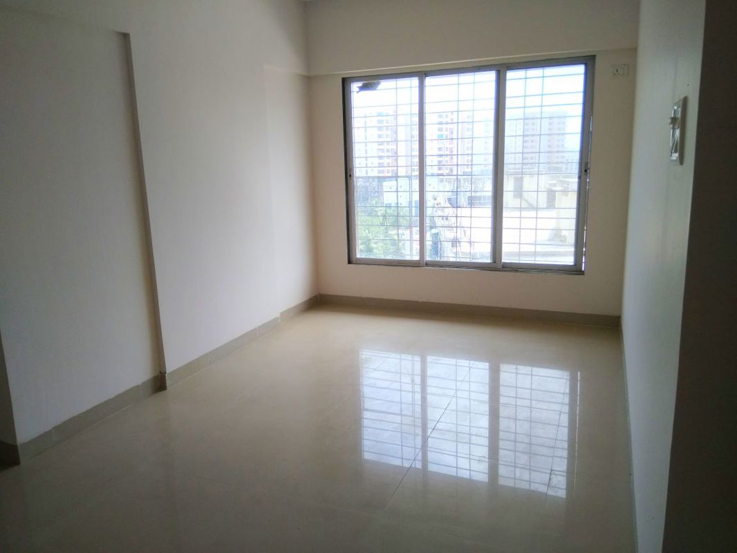 2 BHK 550 Sq.Ft. Apartment in Neptune CHS Andheri West