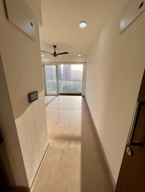 1 BHK Apartment For Rent in Indiabulls One Indiabulls, Pokhran Road No Two