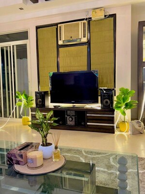 Living Room in 3 BHK Builder Floor at Chittaranjan Park – for Rent