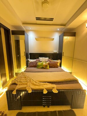 Bedroom in 3 BHK Builder Floor at Chittaranjan Park – for Rent