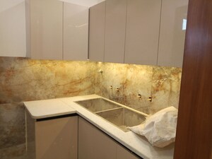 Furnished Amenities in 4 BHK Builder Floor at Sector 85 – for Sale