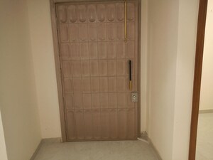 Room in 4 BHK Builder Floor at Sector 85 – for Sale
