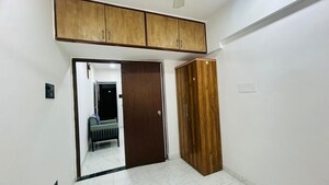 Room in 2 BHK Apartment at Sunflower Apartment CHS, Kondhwa – for Rent