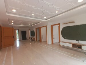 Parking in 3 BHK Builder Floor at Indira Colony 2 – for Rent
