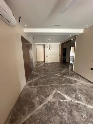 Bedroom in 3 BHK Builder Floor at Sector 57 – for Rent