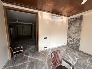 Bedroom in 3 BHK Builder Floor at Sector 57 – for Rent