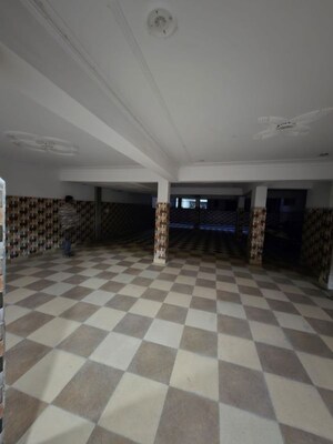 Parking in 3 BHK Builder Floor at Sector 55 – for Rent
