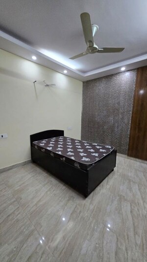 Bedroom in 3 BHK Builder Floor at Sector 56 – for Rent