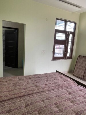 Room in 1 RK Builder Floor at Miller Ganj – for Rent