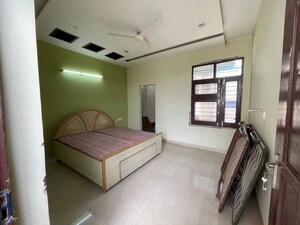 Bedroom in 1 RK Builder Floor at Miller Ganj – for Rent