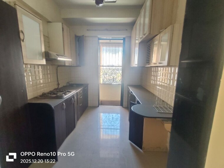Kitchen, lake-primrose 2.5 Bedroom 1300 Sq.Ft. Apartment In Powai Mumbai 10472427