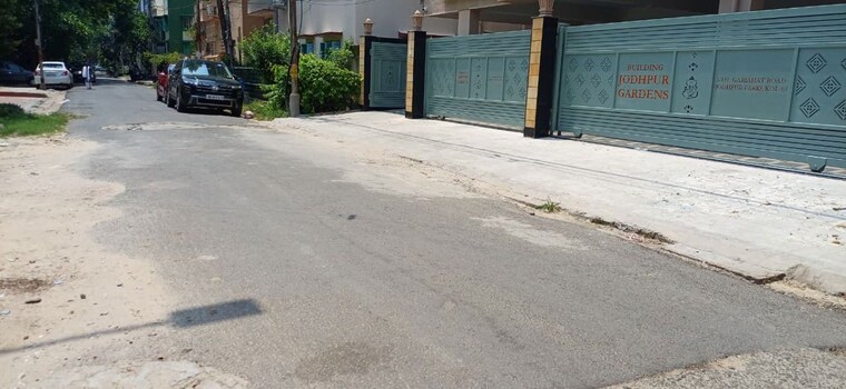  Parking, jodhpur park 4 Bedroom 2740 Sq.Ft. Builder Floor In Jodhpur Park Kolkata 10460779