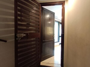 Room in 2 BHK Builder Floor at Chittaranjan Park – for Rent