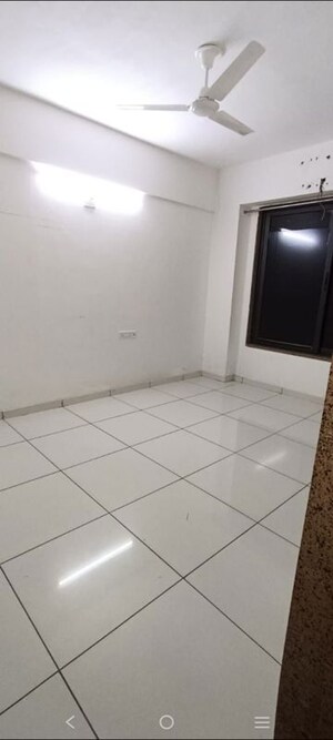 Room in 2 BHK Apartment at Kavisha Amara, Shela – for Rent