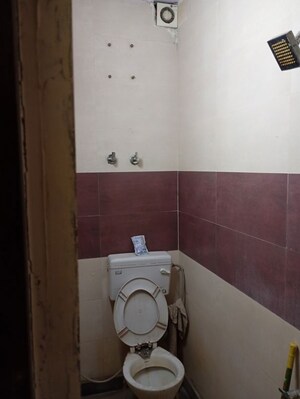 Bathroom in 1 BHK Builder Floor at Patel Nagar – for Sale