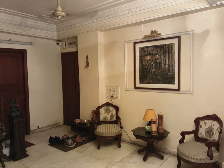 Living Room, palm-avenue 6 Bedroom 2300 Sq.Ft. Builder Floor In Ballygunge Kolkata 10472477