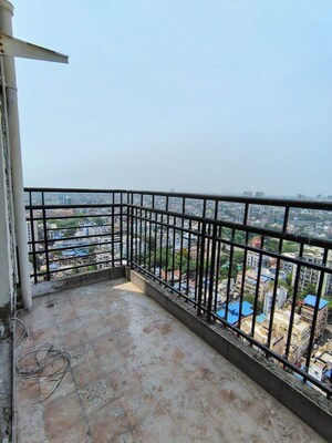 Balcony in 3.5 BHK Penthouse at Fort Oasis, Ballygunge – for Sale