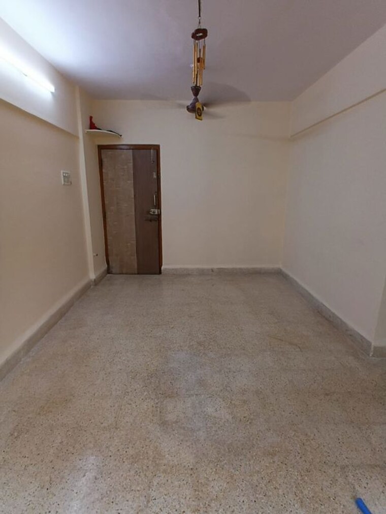 Room, alica-nagar-chs 1 Bedroom 400 Sq.Ft. Apartment In Kandivali East Mumbai 10472507