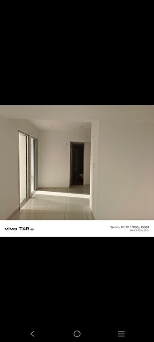 Room in 2 BHK Apartment at Goyal Orchid Blues, Shela – for Rent