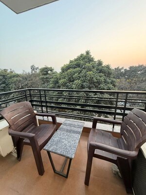 Staircase in 1 RK Builder Floor at Sector 55 – for Rent