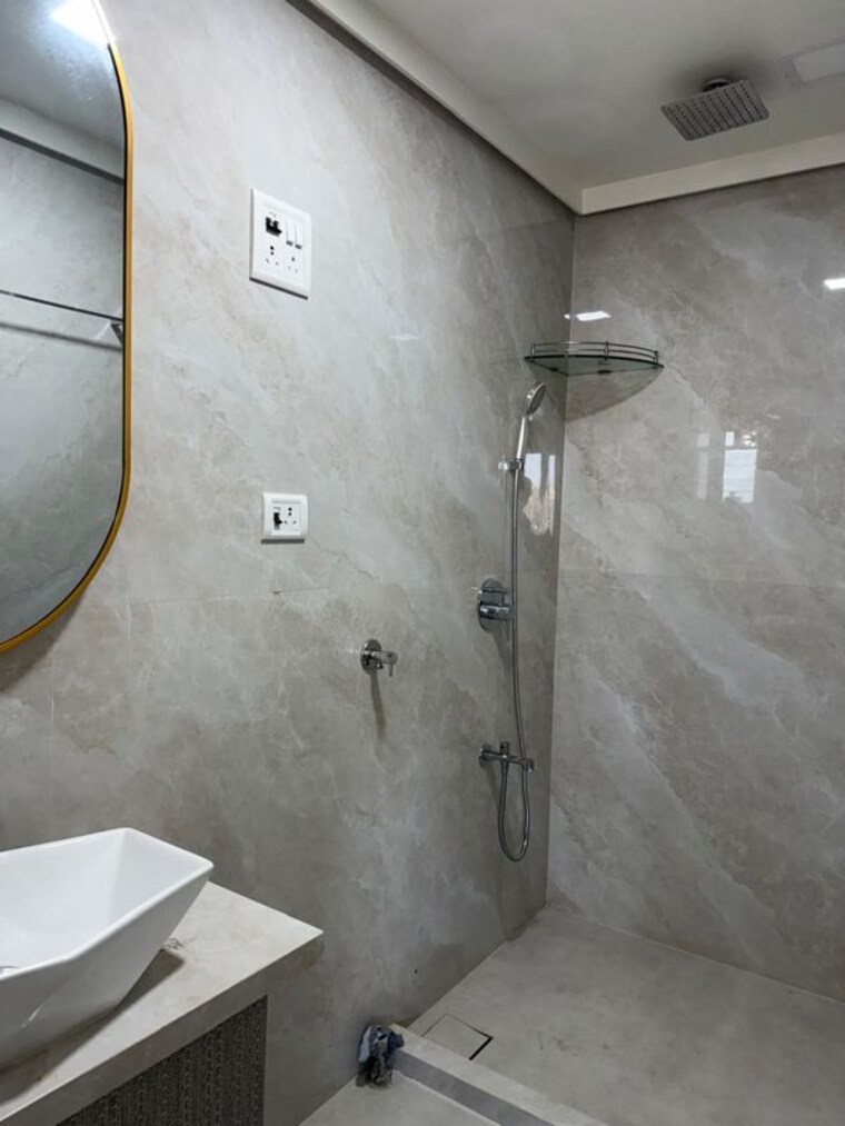 Bathroom, sea-lord 2 Bedroom 1100 Sq.Ft. Apartment In Cuffe Parade Mumbai 10407736