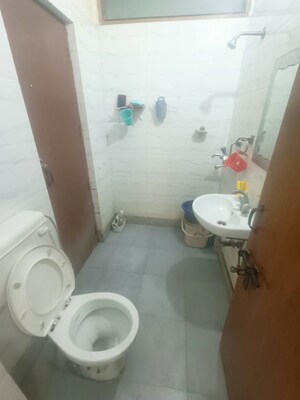 Bathroom in 2 BHK Builder Floor at Ardee City, Sector 52 – for Rent
