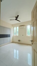 4 BHK + Store Room 1900 Sq.Ft. Apartment in Emaar MGF Emerald Hills