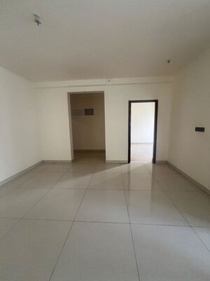 Room in 2 BHK Apartment at Keya Springs, Bannerghatta Road – for Sale