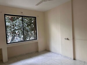 Room in 2 BHK Apartment at Sakore Nagar – for Rent