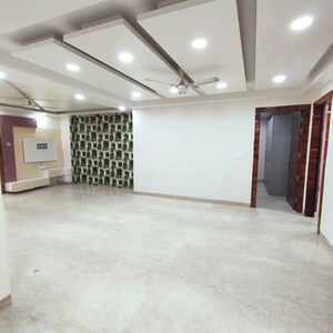Room in 5 BHK Builder Floor at Model Town Phase 1 – for Rent