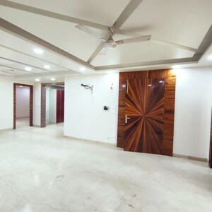 Room in 5 BHK Builder Floor at Model Town Phase 1 – for Rent