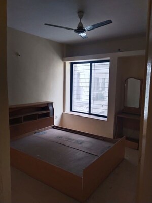 Room in 3 BHK Apartment at Koregaon Park Annexe – for Rent