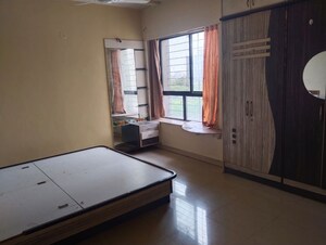 Room in 3 BHK Apartment at Koregaon Park Annexe – for Rent