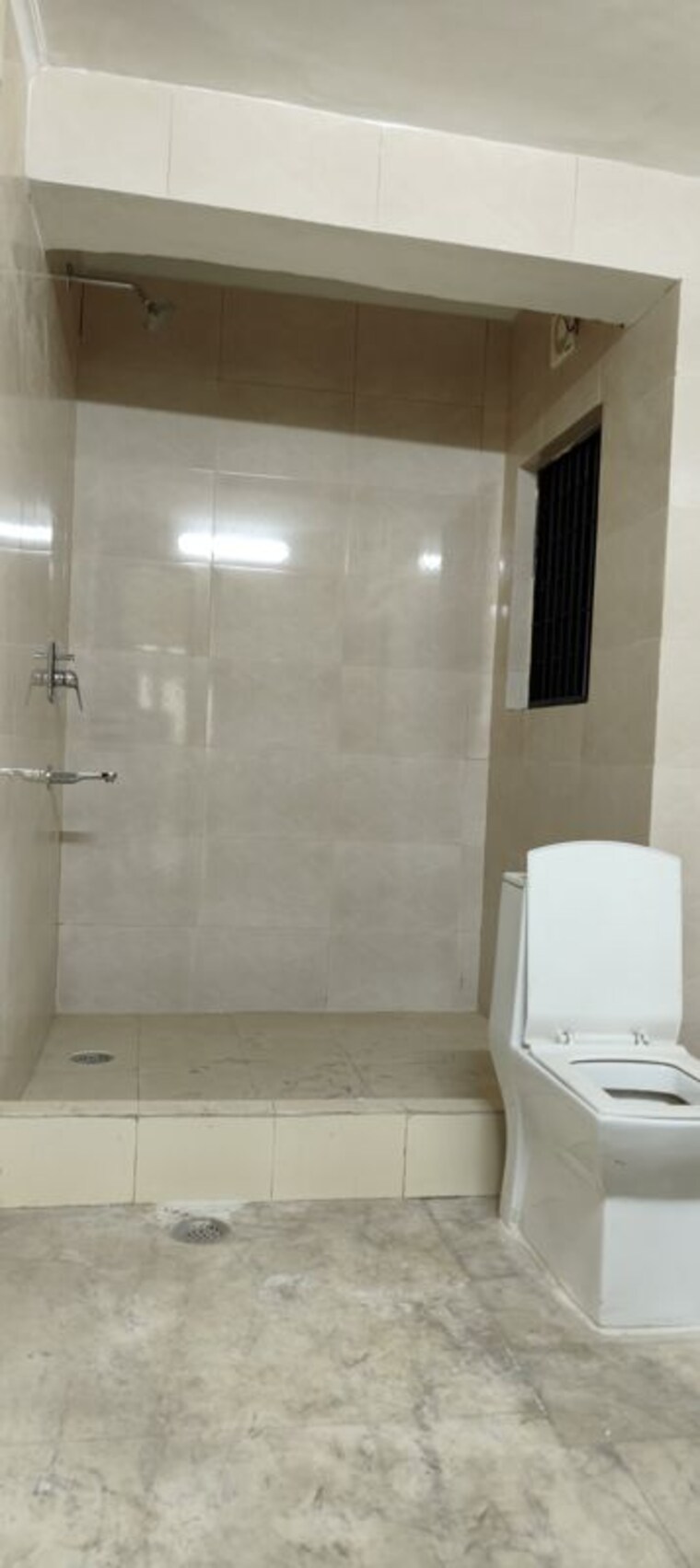 Bathroom, vasant kunj 4 Bedroom 2500 Sq.Ft. Apartment In Vasant Kunj Delhi 10472736