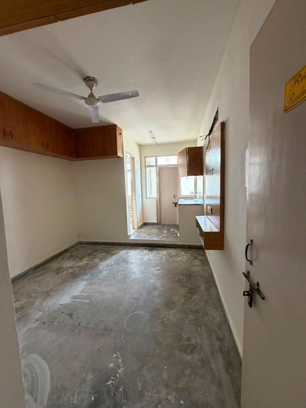Bedroom in 1 BHK Apartment at Ansal Sushant Estate, Sector 52 – for Rent