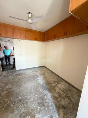 1 BHK Apartment For Rent in Ansal Sushant Estate, Sector 52