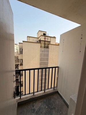 Balcony in 1 BHK Apartment at Ansal Sushant Estate, Sector 52 – for Rent