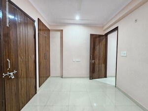 Room in 1 BHK Builder Floor at Rajpur – for Rent