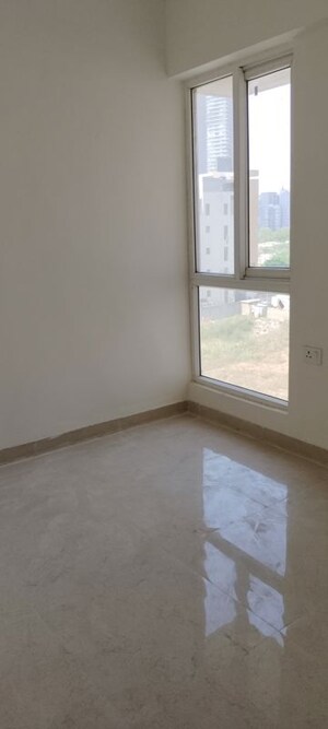 Room in 2 BHK Apartment at Ansal Sushant Estate, Sector 52 – for Rent