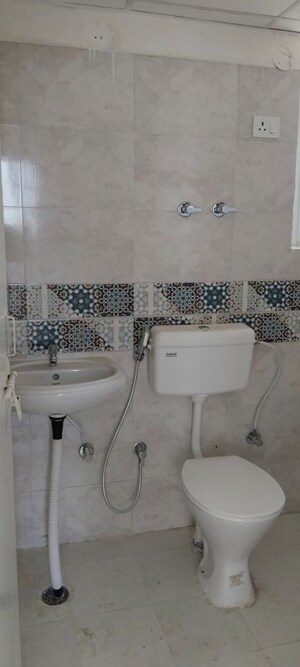 Bathroom in 2 BHK Apartment at Ansal Sushant Estate, Sector 52 – for Rent