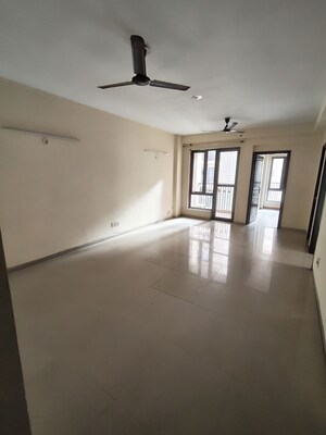 2 BHK Apartment For Rent in Logix Blossom County, Sector 137