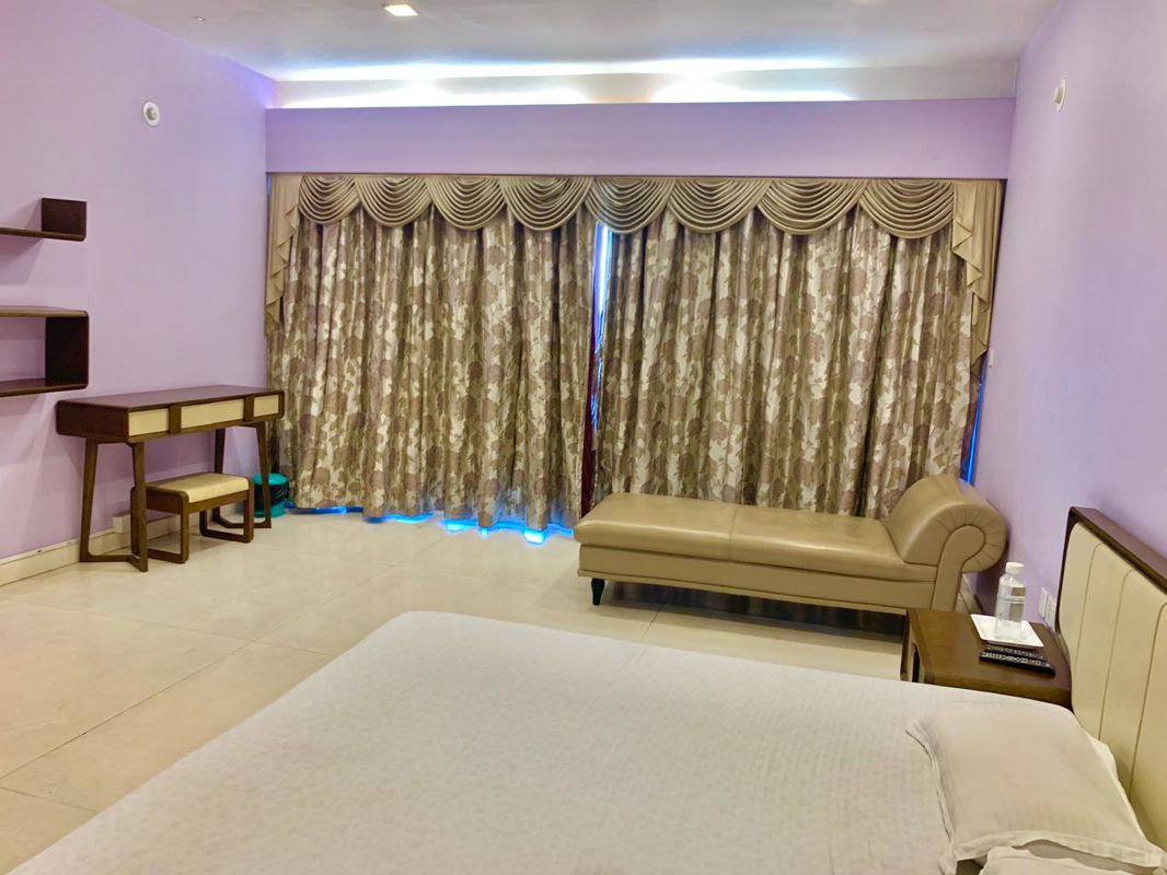 4 BHK + Servant Room,Study Room,Store Room 6500 Sq.Ft. Apartment in Kumar City