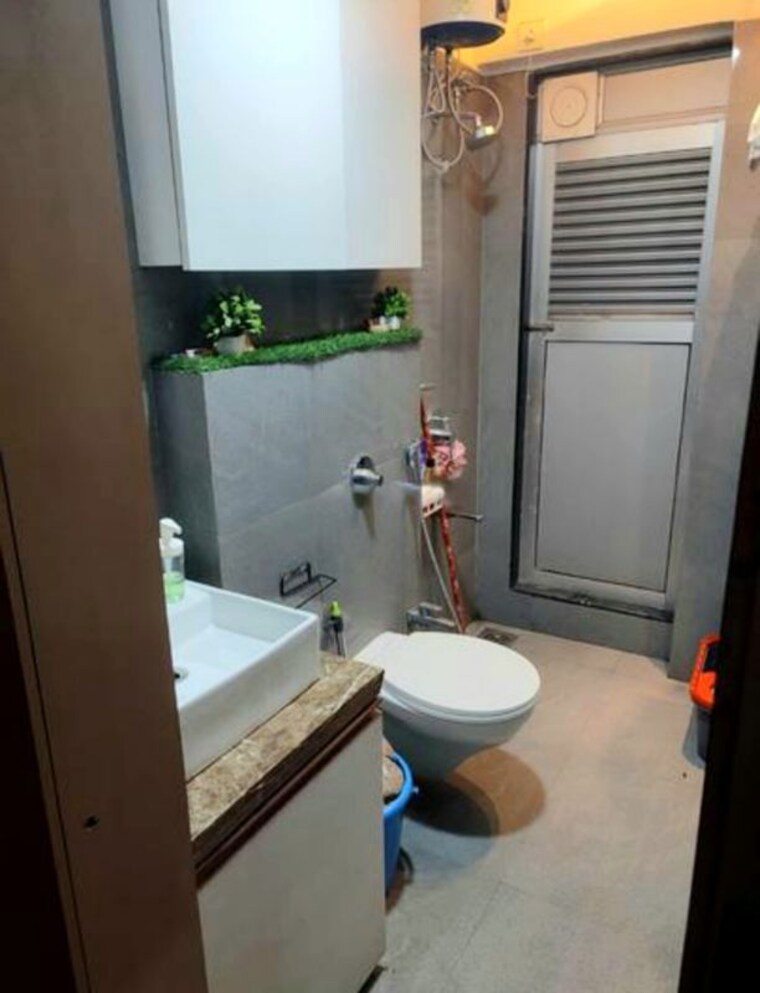 Bathroom, ashford-vikas-paradise 3 Bedroom 1200 Sq.Ft. Apartment In Mulund West Mumbai 10472797
