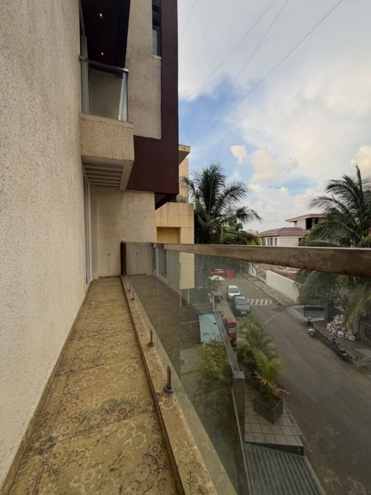 Balcony, kharghar sector 21 6 Bedroom 5000 Sq.Ft. Independent House In Kharghar Sector 21 Navi Mumbai 10472829