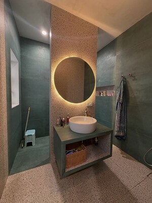 Bathroom in 6 BHK Independent House at Kharghar Sector 21 – for Sale